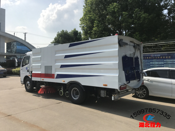東風大多利卡洗掃車 東風大多利卡洗掃車